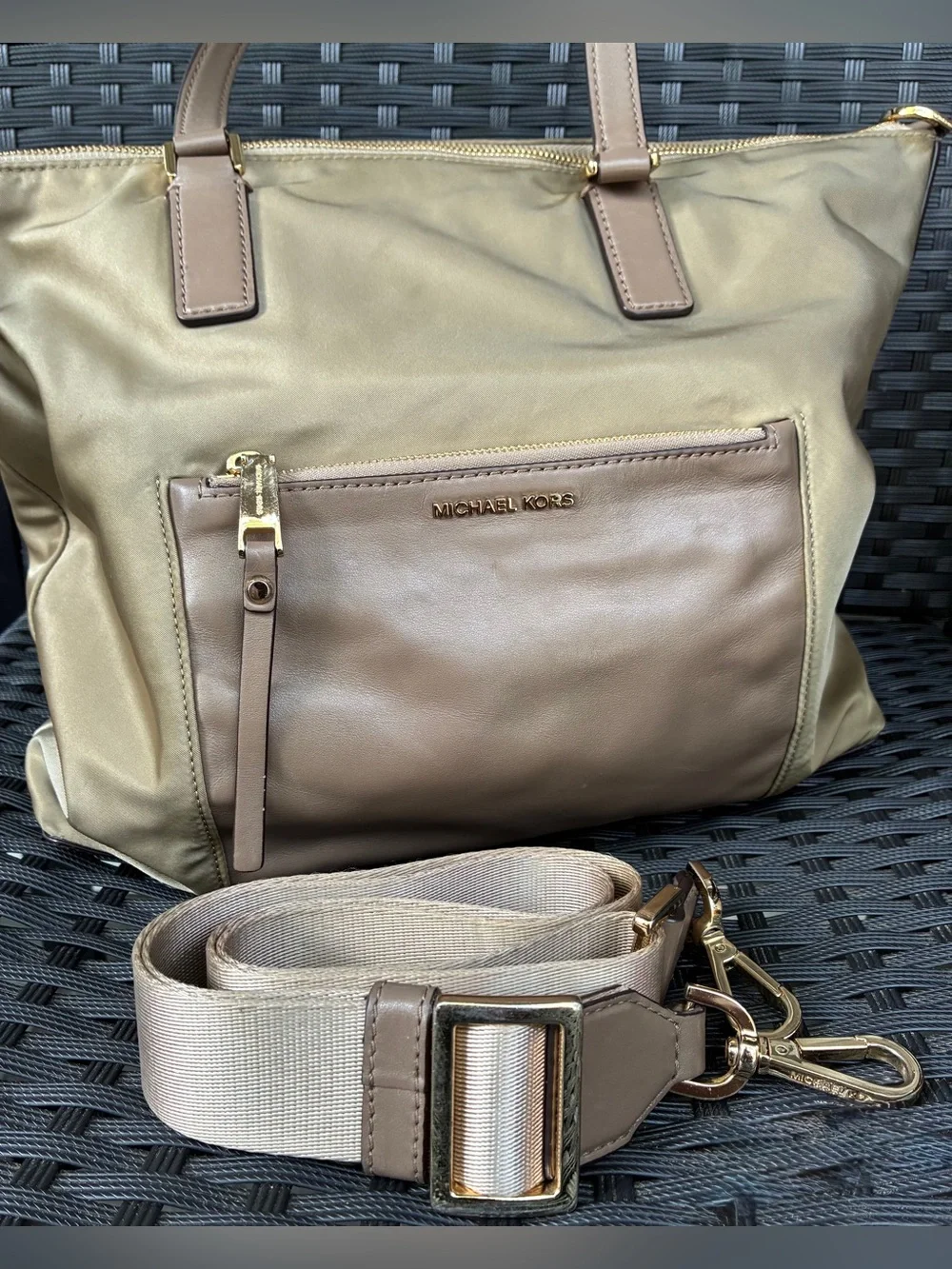 MICHAEL KORS BAG,Michael Kors Beige and Tan Leather-Trim Tote